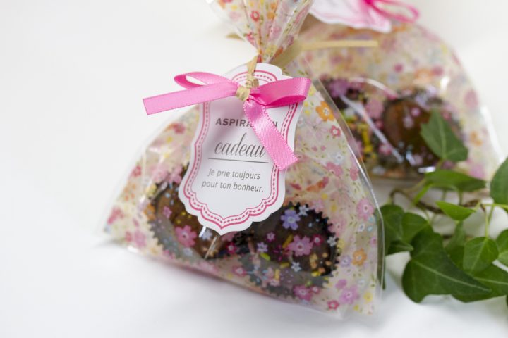 バレンタイン チロルを小分けにして友チョコラッピングする方法しあわせを包む、贈り方のヒントa&c wrapping