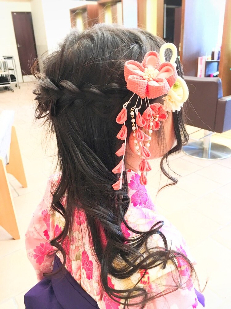 ママもうれしい！おしとやかでかわいい入学式のハーフアップスタイル