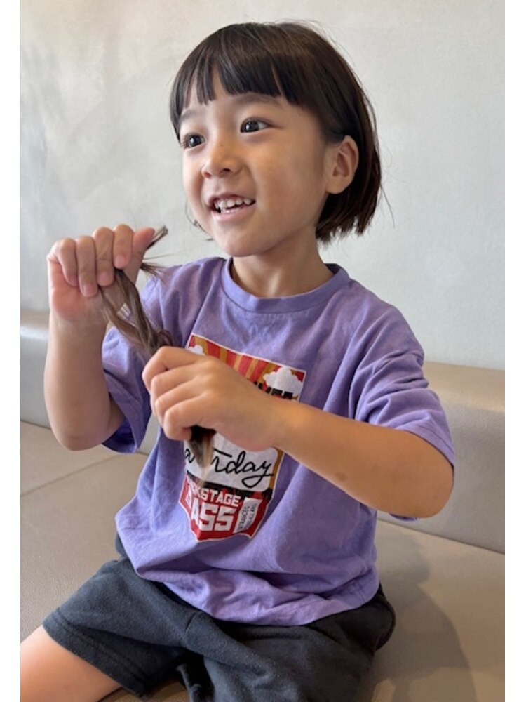 新生活がはじまるせいか 最近特に男の子のヘアスタイルのいいねを たくさん頂くので 保存数の多いスタイルまとめ😊 ・ ・男の子ヘア子供の髪型キッズカット 男の子カット 男の子の髪型イケメン小学生 イメチェンカットキッズヘアヘアセット動画 こどもカット