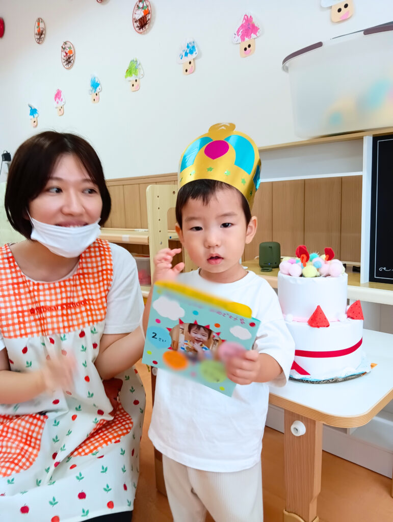 食べられるものどっち？3種類〜マジックシアター 保育 誕生会 出し物のクイズに♪ - child care materials ~保育の教材倉庫 ~minne byGMOペパボ 国内最大級のハンドメイド・手作り通販サイト