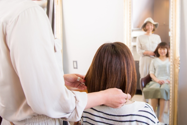 忙しいママにおすすめのヘアスタイル特集♪産後や子育て中も、おしゃれな髪型でテンションをアップ！ホットペッパービューティーマガジン