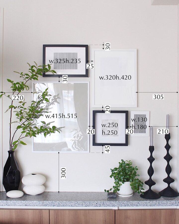 穴を開けないポスターの簡単な貼り方