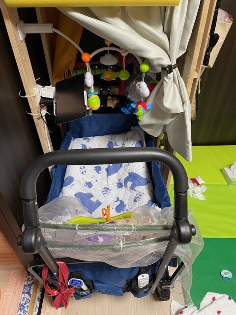 ベビーベッドで悩むプレママ必見！意外と役立つ移動可能な寝床４選VERY