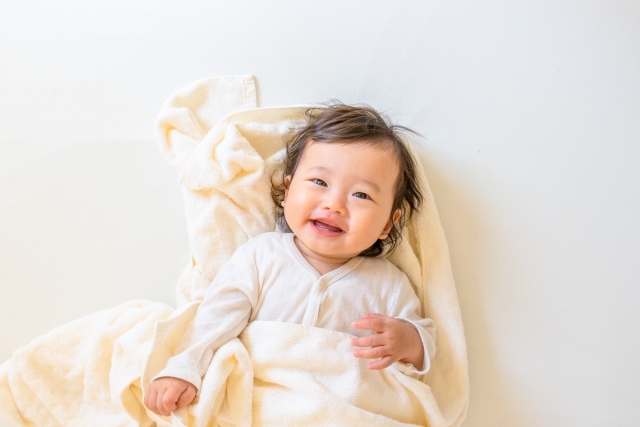 先月、息子夫婦に第一子が誕生しました🐣 男の子なんだけど、名前がちょっと珍しいタイプなんだよね😲 あまり聞いた事がない名前なんで、“どんな字なの？”って聞かれそう🙄でも、当てられた漢字の意味はイイね👍って思うよ🤗 平凡じゃないから、印象的かも