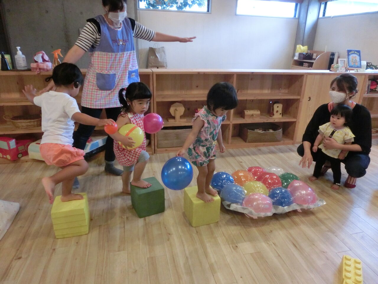 作品No.011センサリーマット 保育士の手作りおもちゃ