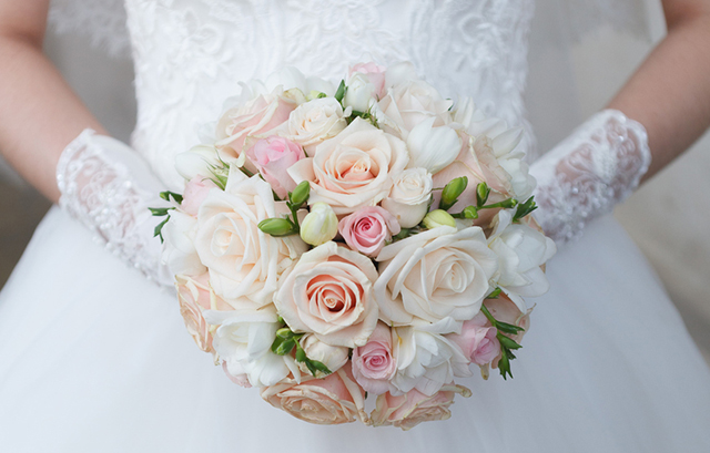 ブーケの意味や由来についてブライダル・ジュエリー コラムプラチナ・トピックスプラチナ・ジュエリーの国際的情報サイトPlatinumGuild International