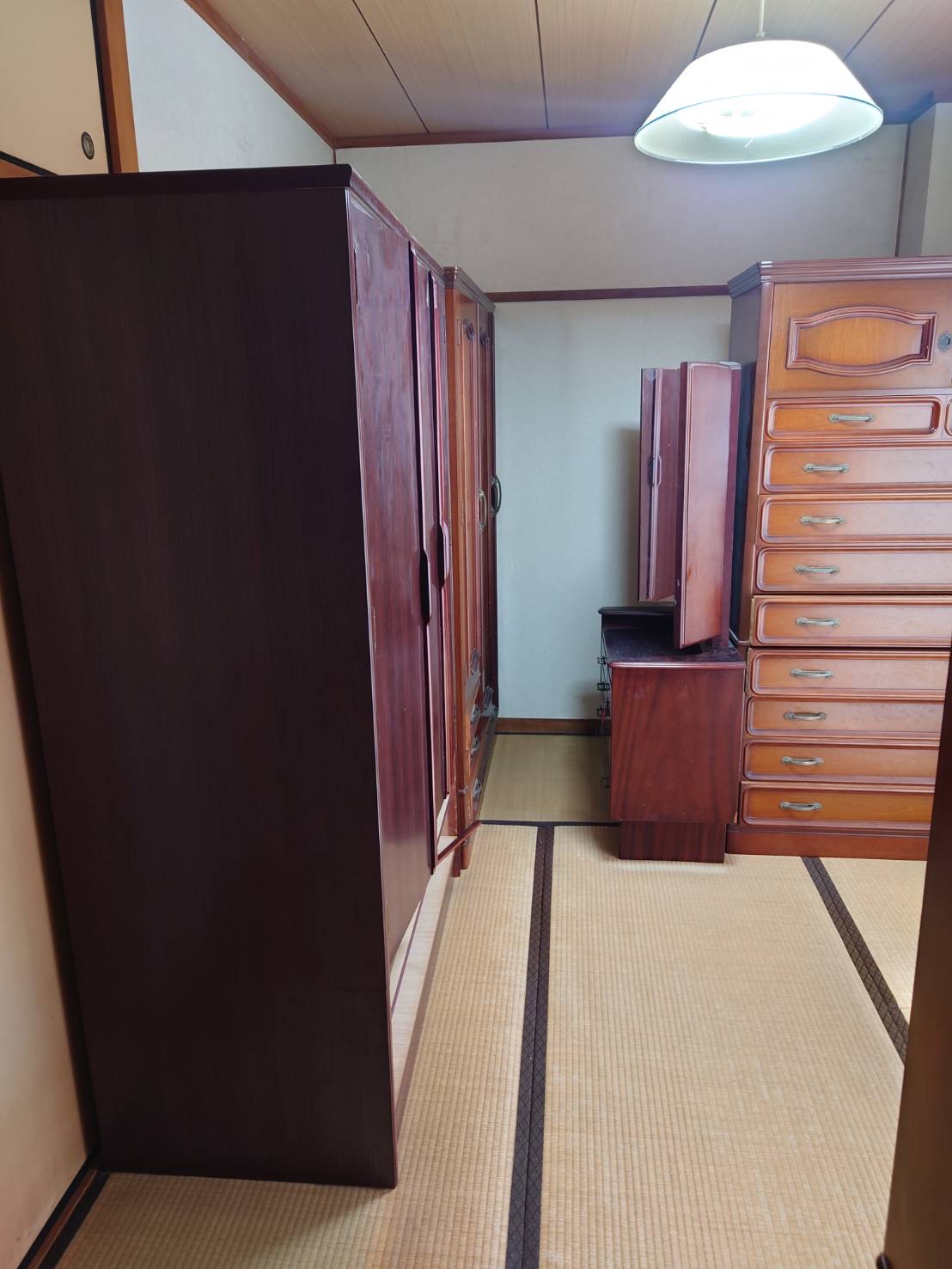 婚礼タンスの再生実例 ～ダイニングチェスト、ＴＶボードへ～ : クリア家具合同会社 カリモク家具正規販売店