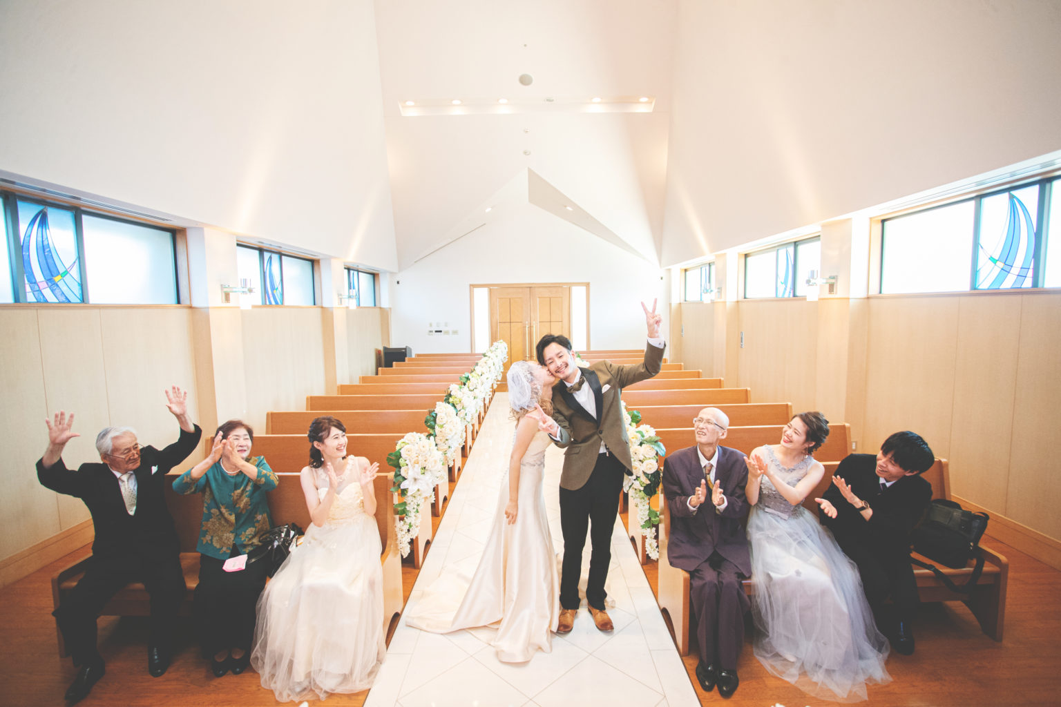 フォトウェディングのポーズは？ふたりのみ・家族・お子さんと・マタニティのポーズ集おすすめの写真スタジオが見つかる写真館アワード