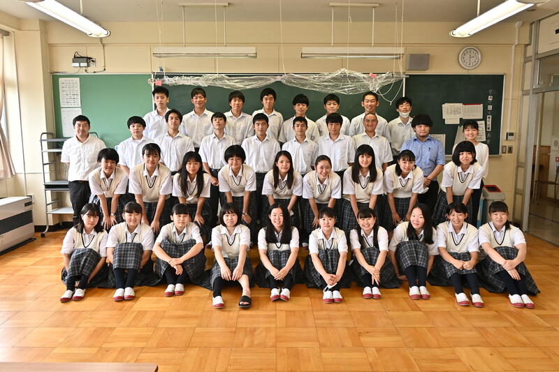中2クラス集合写真撮影風景