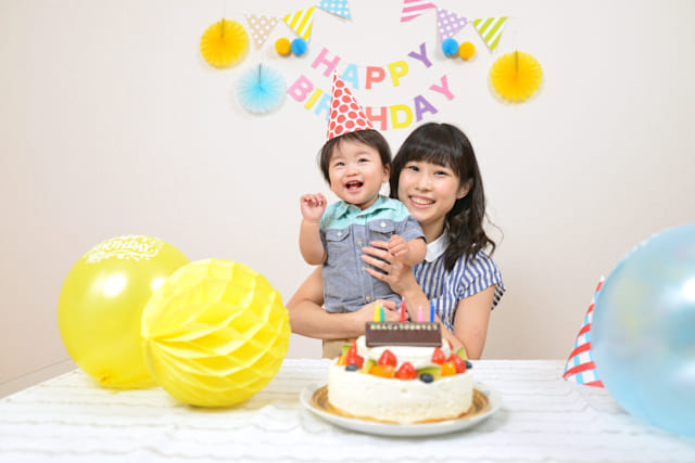 子どもの誕生日パーティメニュー １歳から６歳まで年齢別にアイデアたっぷり！HugKum はぐくむ