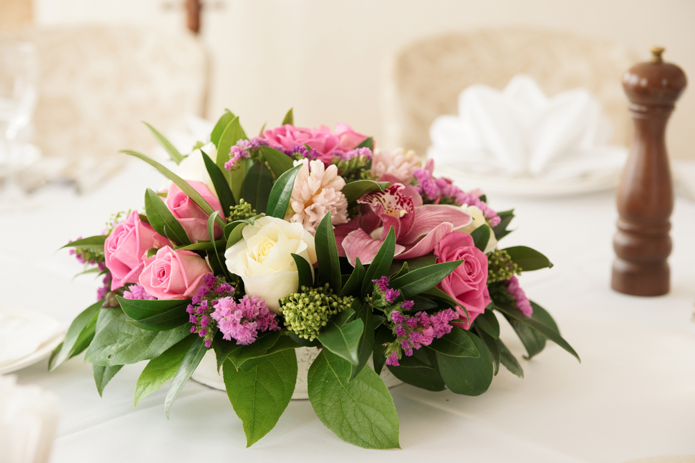 実例写真 結婚式の装花をしょぼく見せない方法は？おしゃれに演出するコツ家族婚ナビ