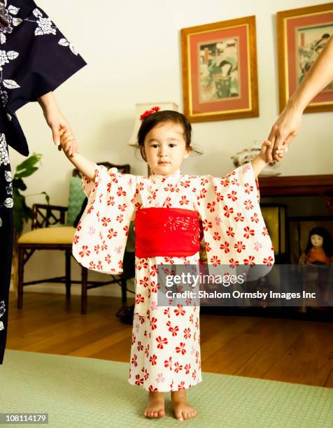 浴衣 子供 女の子 子供浴衣セット 浴衣+帯浴衣2点セット 「ブルー レトロフラワー」110cm 120cm 130cm 140cm 150cm5サイズ KIMONOMACHIオリジナル 花火大会 夏祭り 夕涼み おうち時間 こども 子ども キッズ ジュニア ゆかたメール便不可 ss2506ykl10京都きもの町