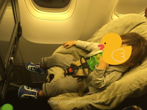 1歳の子連れ飛行機 航空会社選びやポイントと持ち物、過ごし方を解説『国内線』おもてなシーサ