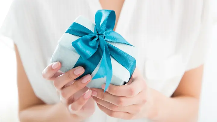 紙婚式で夫へおすすめのプレゼント結婚1周年を祝う人気ギフトランキングSmartlog