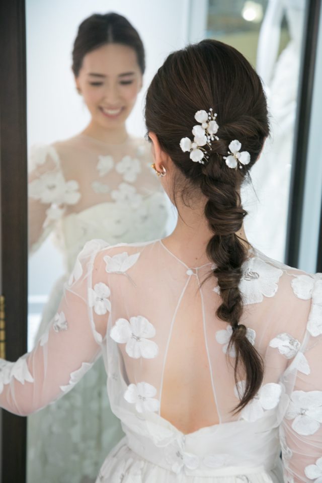 結婚式前撮りの髪型どうする？ミディアム・ロング・ショートなど、長さ別におすすめヘアアレンジをご紹介！結婚ラジオ結婚スタイルマガジン