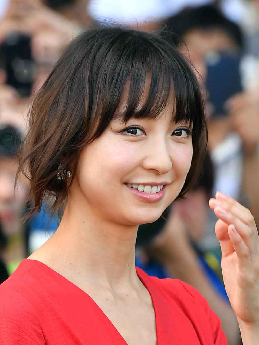 3ページ目)「卵子凍結告白」「貯蓄はある」指原莉乃31歳が“流れ弾“に当たって「死にたい…」と漏らした元AKB48メンバーのスキャンダル |  文春オンライン