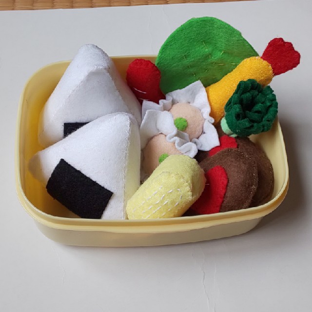 手作りフエルトおままごとお弁当セット - 広島の総合リサイクルショップのトレジャーマーケット - おもちゃ 買取実績