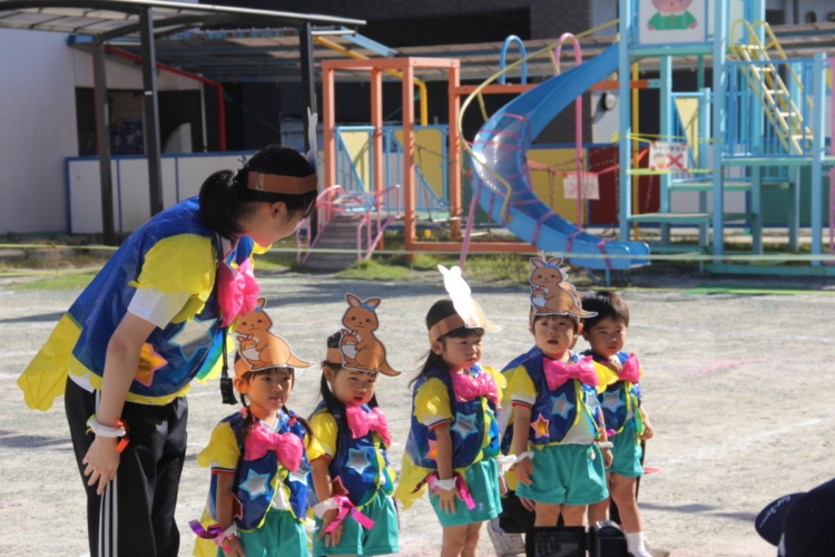 古里保育園のブログ: 運動会 遊戯 1歳児0歳児