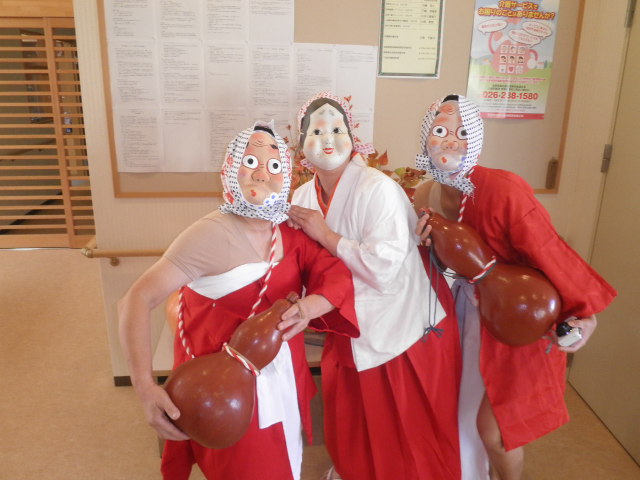 敬老会の出し物２スタッフブログＡＬＳＯＫ介護株式会社