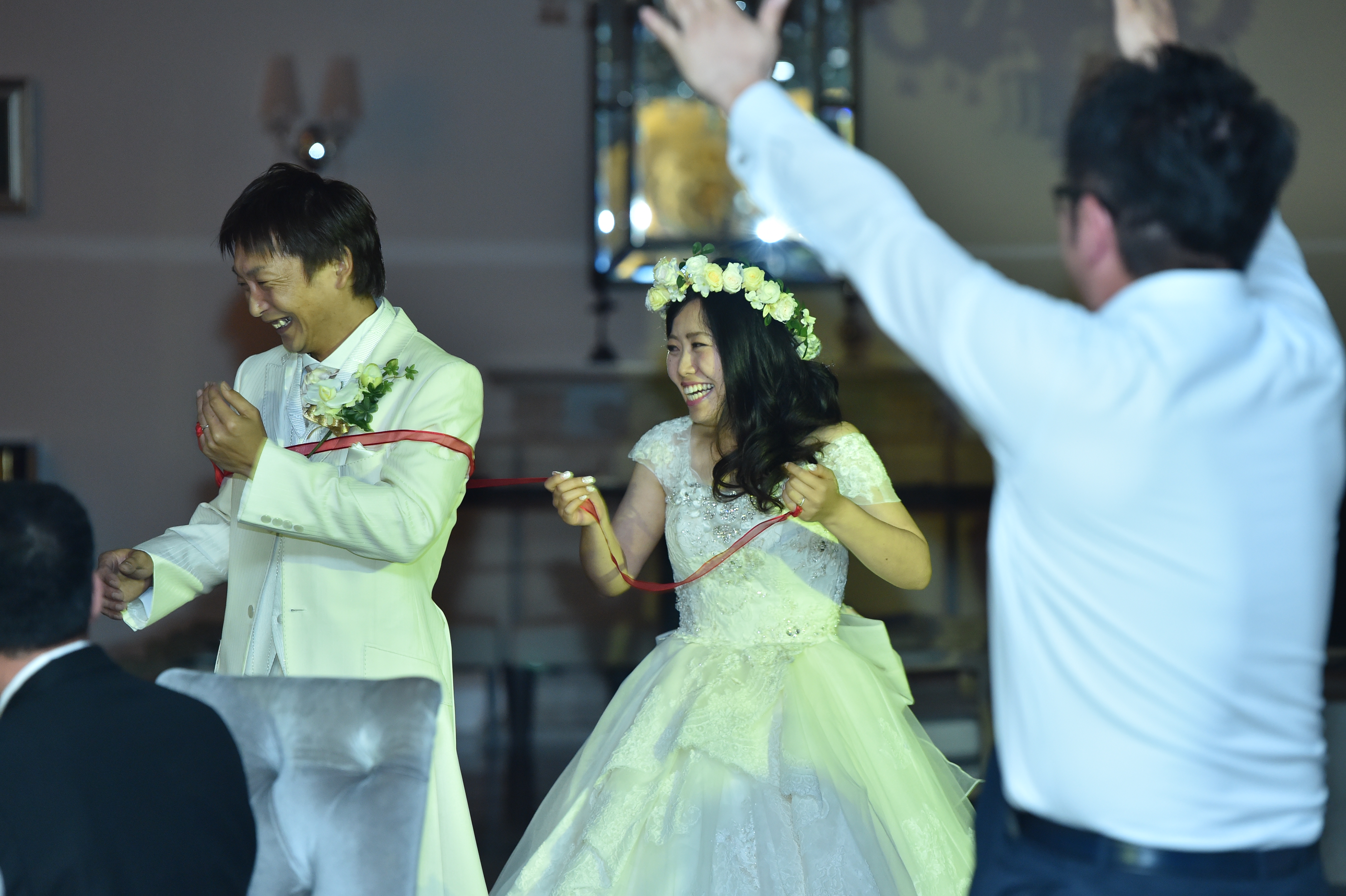 結婚式では必須？！な赤い糸で作る文字やハートのフォトプロップスに挑戦！ 2オスカーホーム富山・石川・福井・新潟