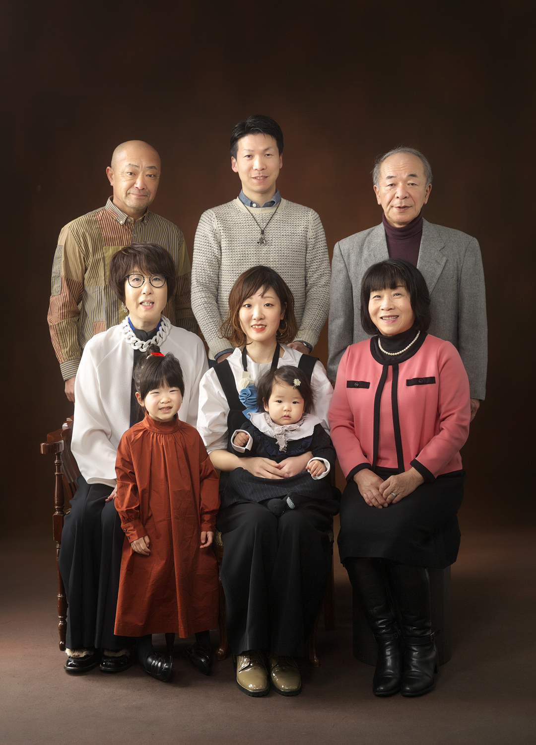 大家族」のアイデア 21 件大家族, 家族写真, ファミリーフォト