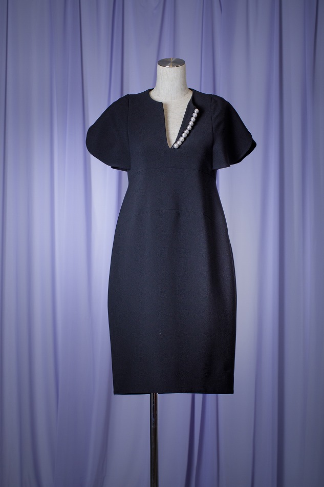 一度着てみたかったyokochanのドレス。 ウェディングパーティーの機会にお試し出来る人気ブランドです。YOKOCHANヨーコチャン参列コーデ参列コーディネート結婚式コーデ結婚式コーディネートレンタルドレスドレスレンタルパーティードレスフォーマル