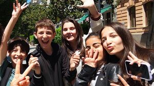 「母への感謝と親子の絆を描く感動の歌」～ずっと一緒に～ 建築基準法第１２条点検×株式会社マーテック