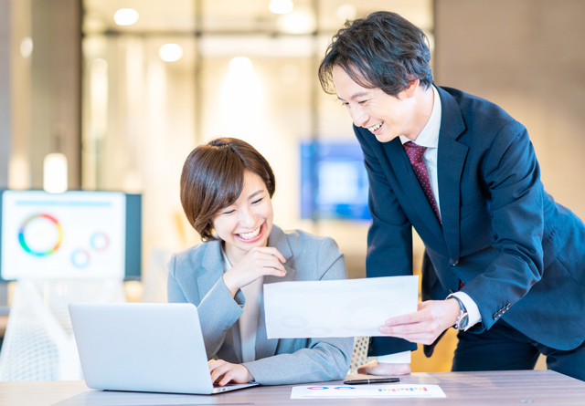 マンガ 女性が多い職場ならではのあるある転職鉄板ガイド