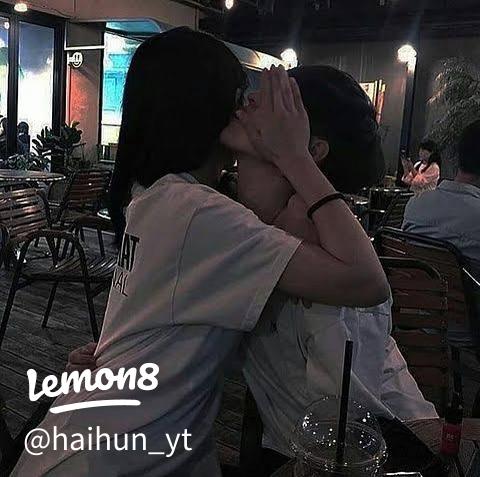 手」だけでSNS映え！ TikTokで流行中の『ハンドフォト』 遠距離カップルにもオススメラジトピ ラジオ関西トピックス