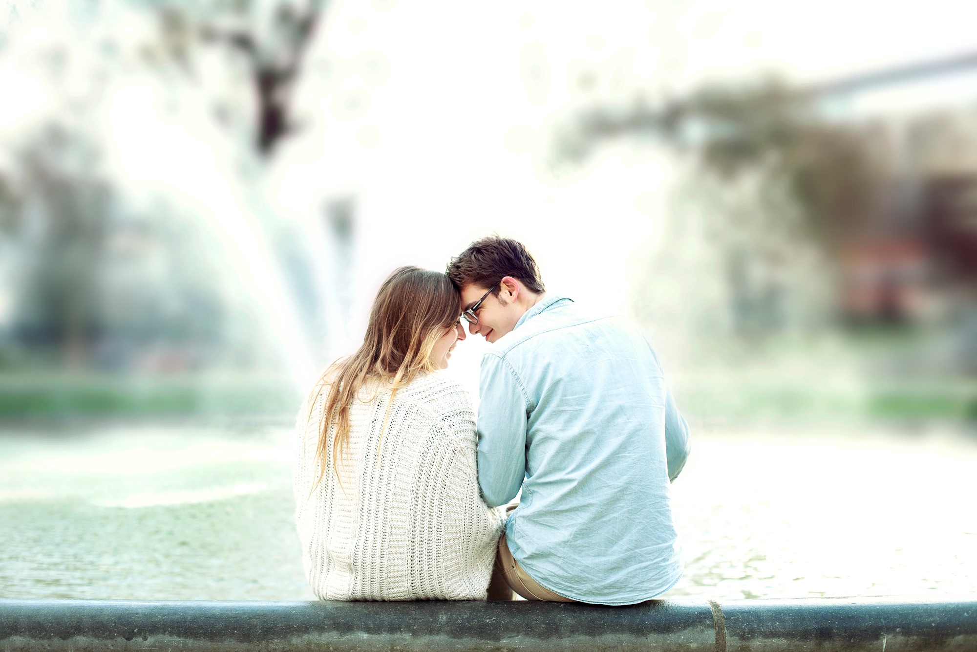 寝るとき抱き合うカップルは安心感が高くストレスが少ない ナゾロジー- goo ニュース