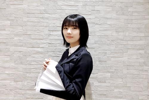 画像・写真櫻坂46新センター藤吉夏鈴、肌見せショット解禁 三期生・山下瞳月もデート風グラビアで登場 4枚目オリコンニュース ORICONNEWS