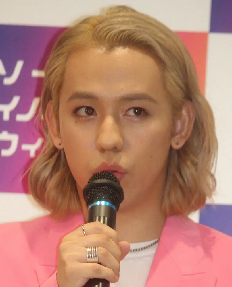 りゅうちぇるの両親 父母 は誰？兄弟姉妹は何人？家系図も調査キャロダッシュ