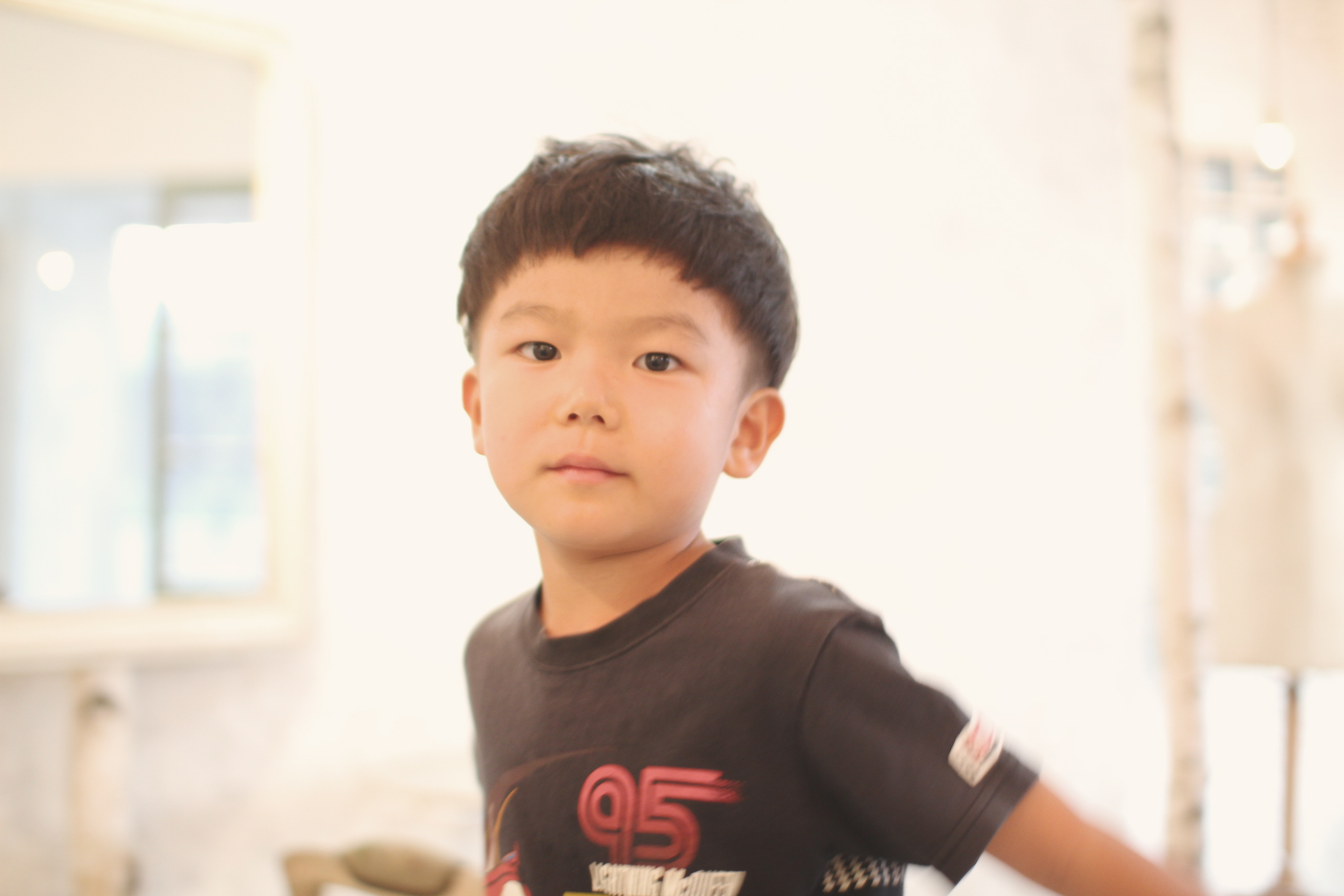 男の子キッズツーブロックマッシュカット¥1100 担当・栄真介ご来店ありがとうございましたDEEPSTA DEEPSTAキッズカットDEEPSTAヘアスタイル キッズカット 子供カット 子供髪型 マッシュルームカット ヘアカット 男の子髪型 ヘアスタイル ヘアカタログ 撮影 福岡県