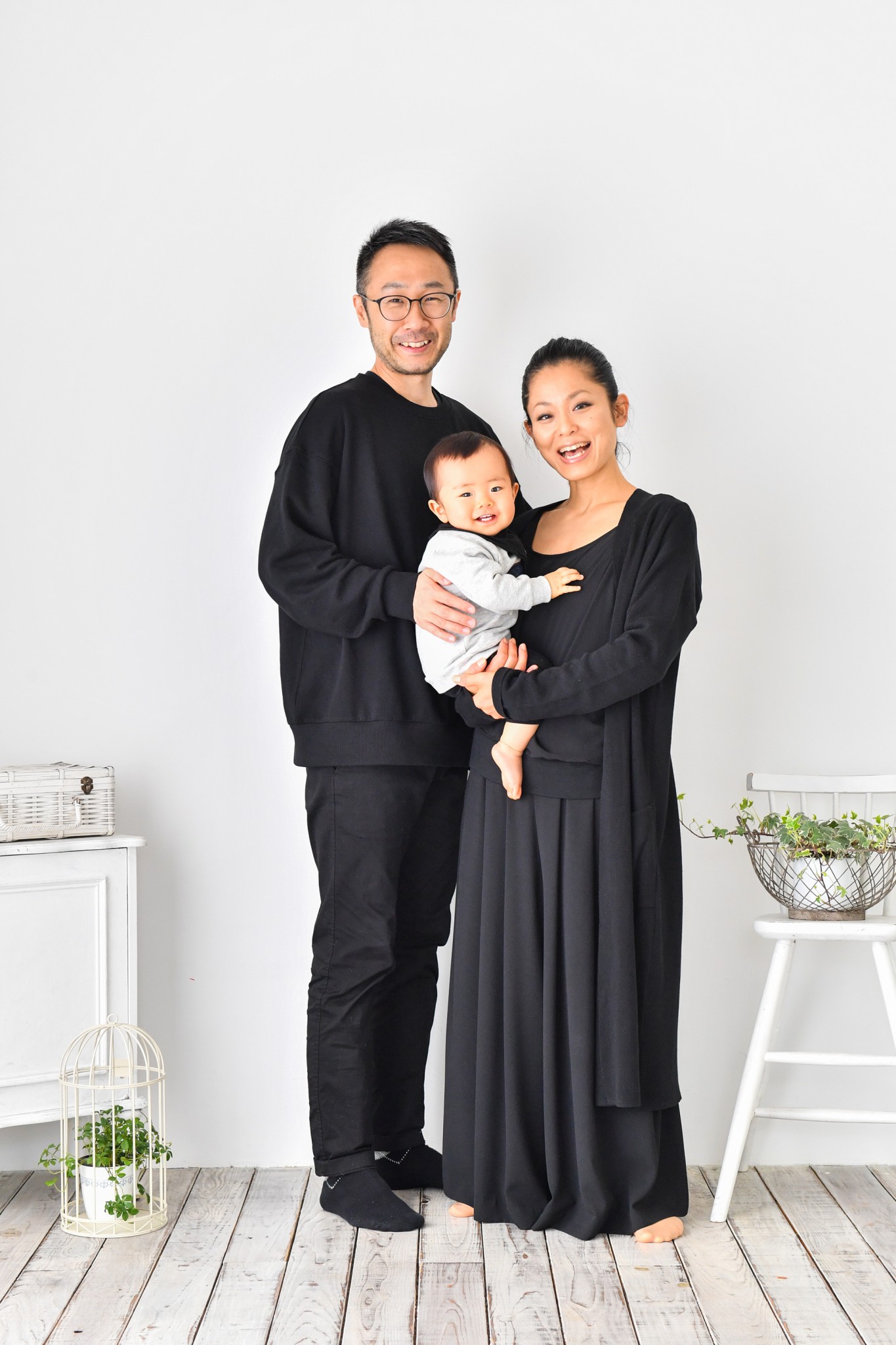 大人だけの家族写真は東京『Order Photo Studio』でおしゃれに撮影！日程や服装は？OPS銀座・築地エリアで写真撮影ならOrderPhotoStudio