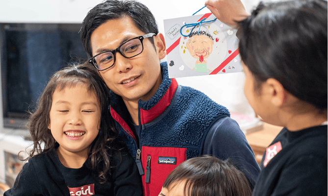 剛毛男子！ 髭でジョリジョリ・ザラザラする肌をなくす唯一の方法 - やってみたブログ