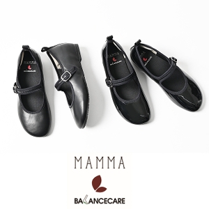 スニーカー以上パンプス未満」。ママのわがままを全て叶えるフラットシューズが完成！Niau ニアウ