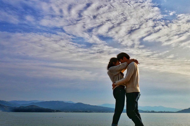 日本人には謎 韓国ドラマによく出てくる不思議な行動！Part145：親や友達とよくハグをする 他 トリリンガルのトミ- エキスパート -Yahoo!ニュース