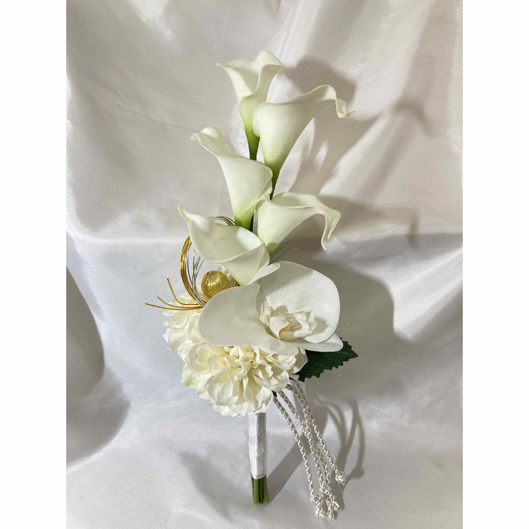 ボールブーケ 和装 白無垢 白 ウエディングブーケ 前撮り 結婚式アーティフィシャルフラワー 造花アートフラワー ampoule 通販14600637Creema クリーマ