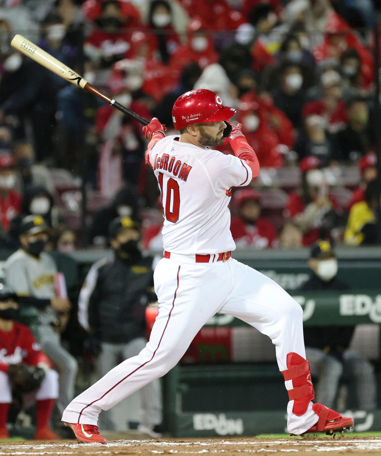 ユアン・マクレガー、20年以上連れ添った妻との離婚が成立！ 『ハーレイ・クイン』共演女優とは交際順調 - tvgroove