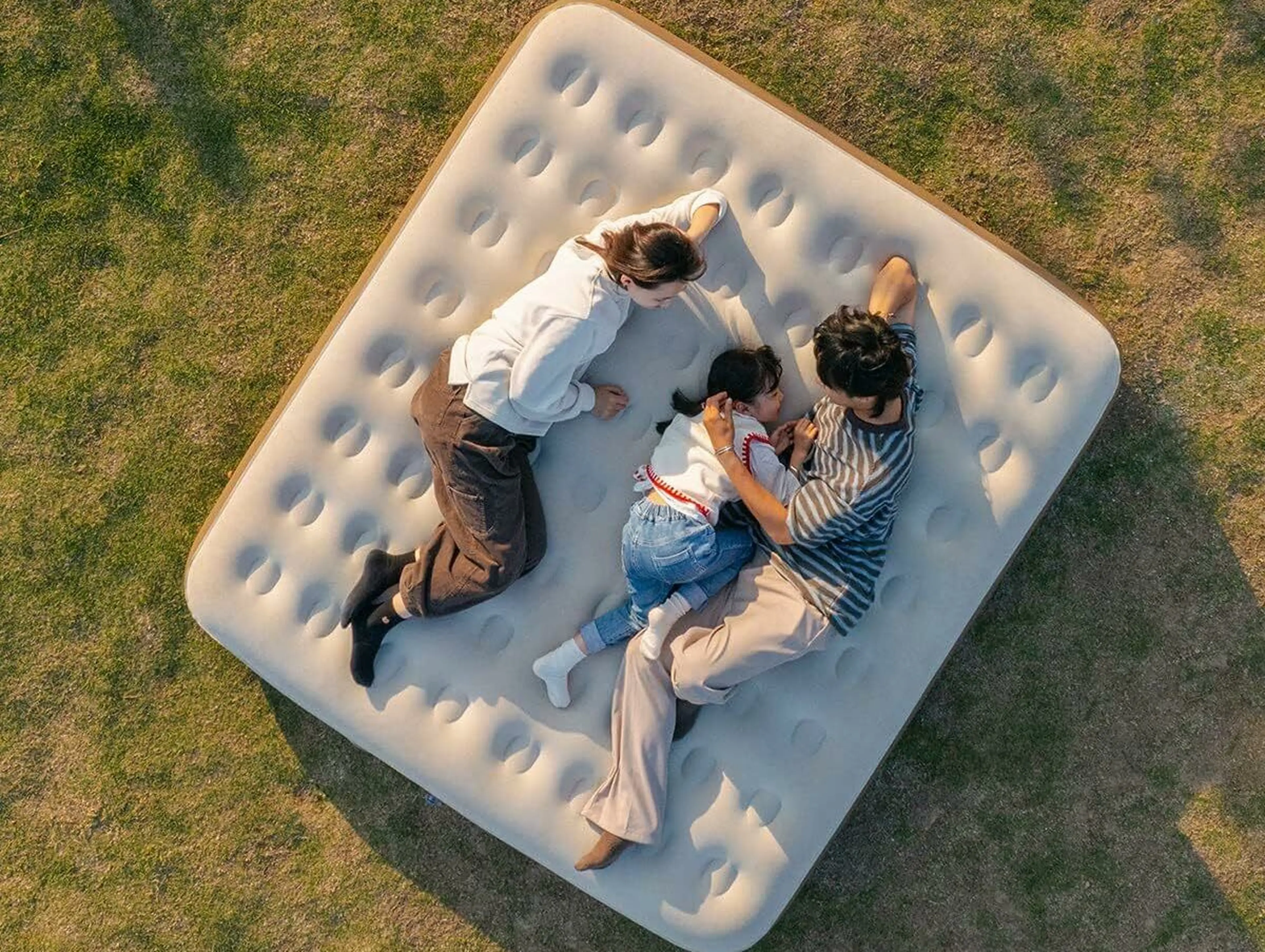 キャンプ用 インフレータブルマットダブル10cm、自動膨張 エアーマットレス、車 中泊 マット、ファミリー キャンプ Camdoor