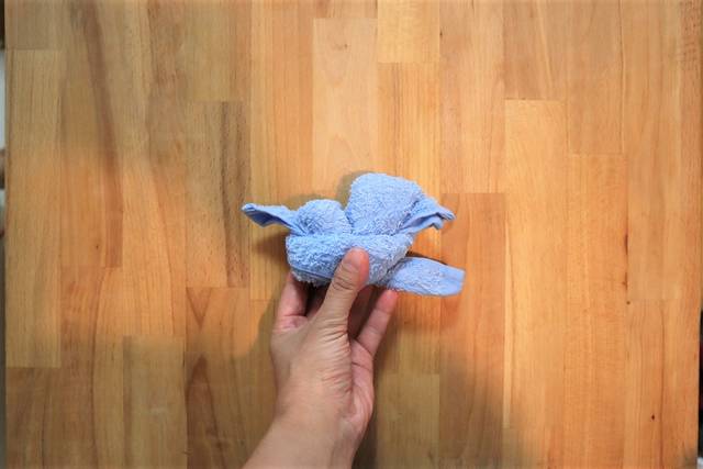 おしぼり遊び」のアイデア 10 件 2025おしぼり, クラフトのアイデア, 折り紙 作り方