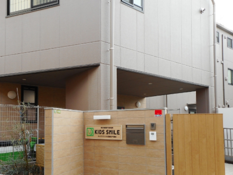 保育園スマイルキッズ二俣川駅前の保育士の求人 正社員株式会社アスカ求人No.373411