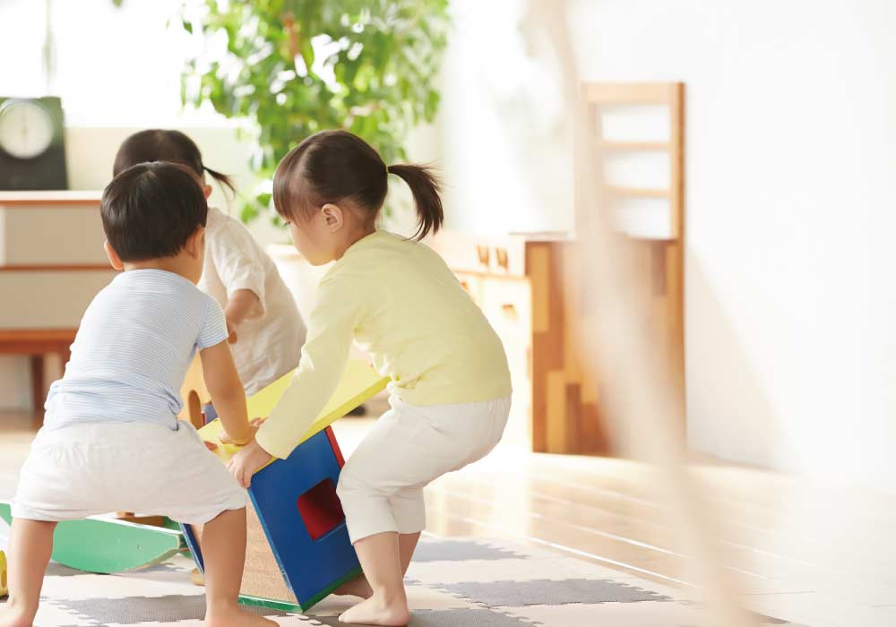 スリッパ ルームシューズ 防音 騒音対策 子供 大人 可愛い 柄 ストラップ 騒音防止スリッパ GGUMBI : kidsmioプレイマット - 通販- Yahoo!ショッピング