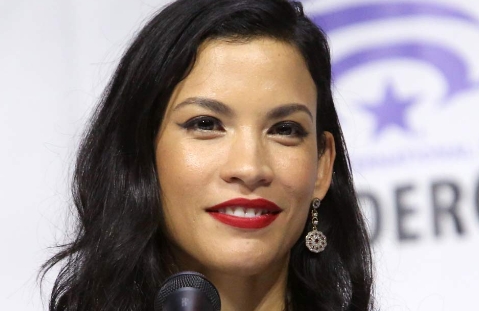 Amazon.co.jp: キューバ路地裏の美女写真集 ラテン美人AIポートレート 世界の美女2 eBook : キナポコン: Kindleストア