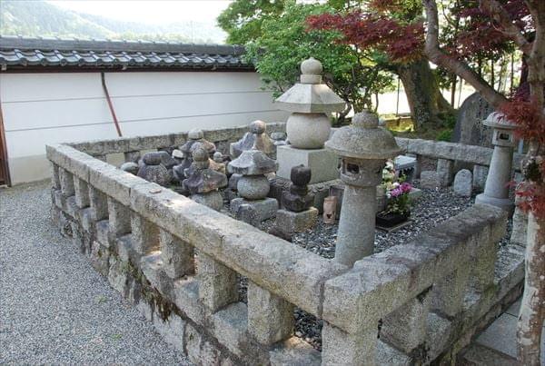 石田会館 治部屋敷跡まっぷるウェブ