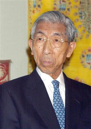 親子三代同じ顔🤣 前回の孫旅行は旦那さま、 状態芳しく無く行けなかったのですが、 今回は参加できてひゅうたんも抱っこできて、、 良かったね🥰楽しかったね。孫旅行安房小湊緑水亭牧野美千子