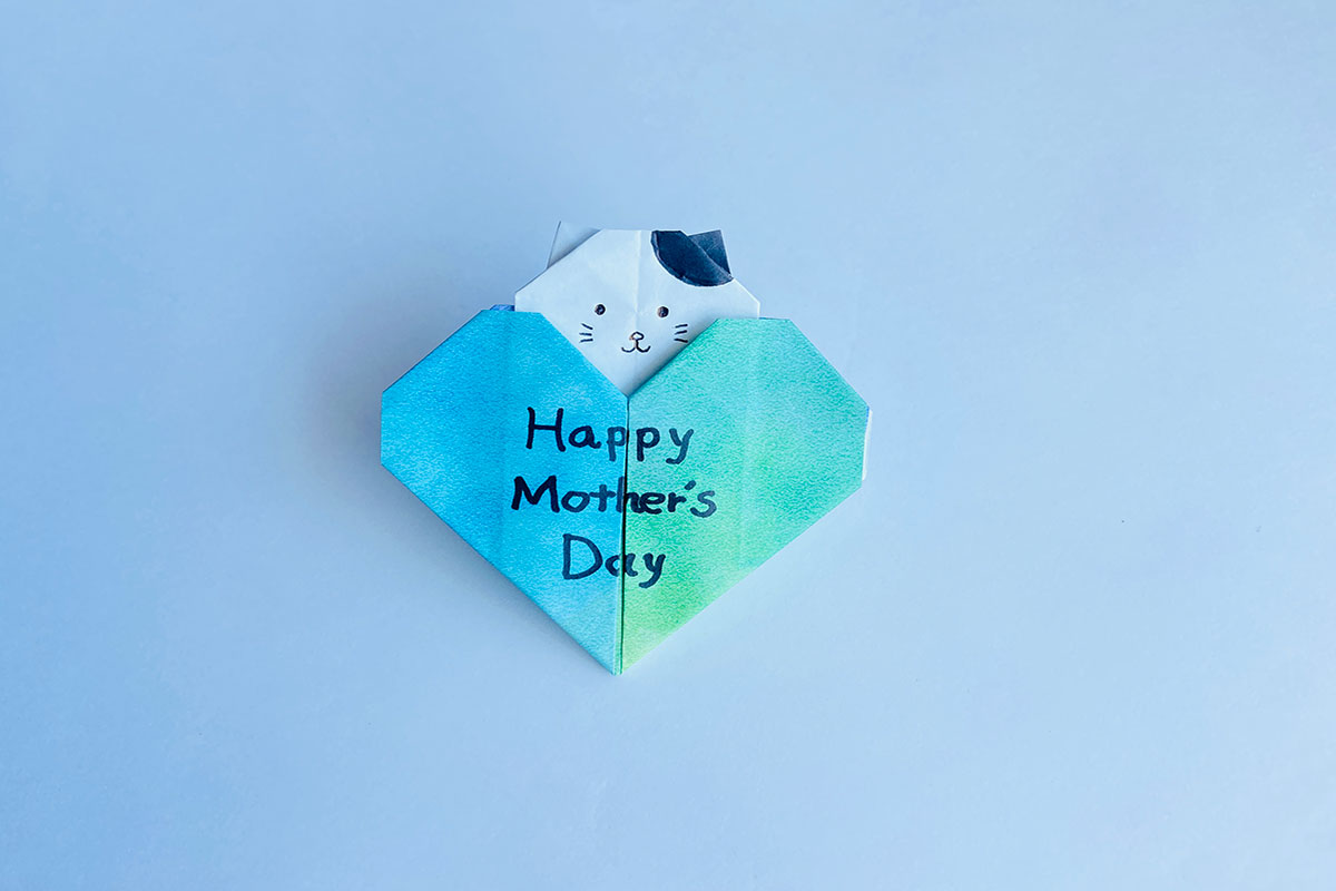 折り紙 簡単 カーネーション の作り方 母の日プレゼント 手作りカード origami flower Carnation. - YouTube