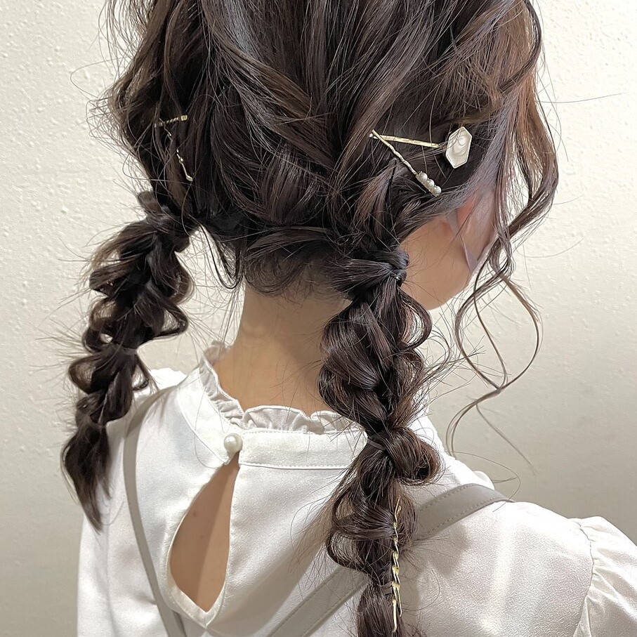 女の子らしさ全開！ボブでも簡単にできるツインテールHAIR