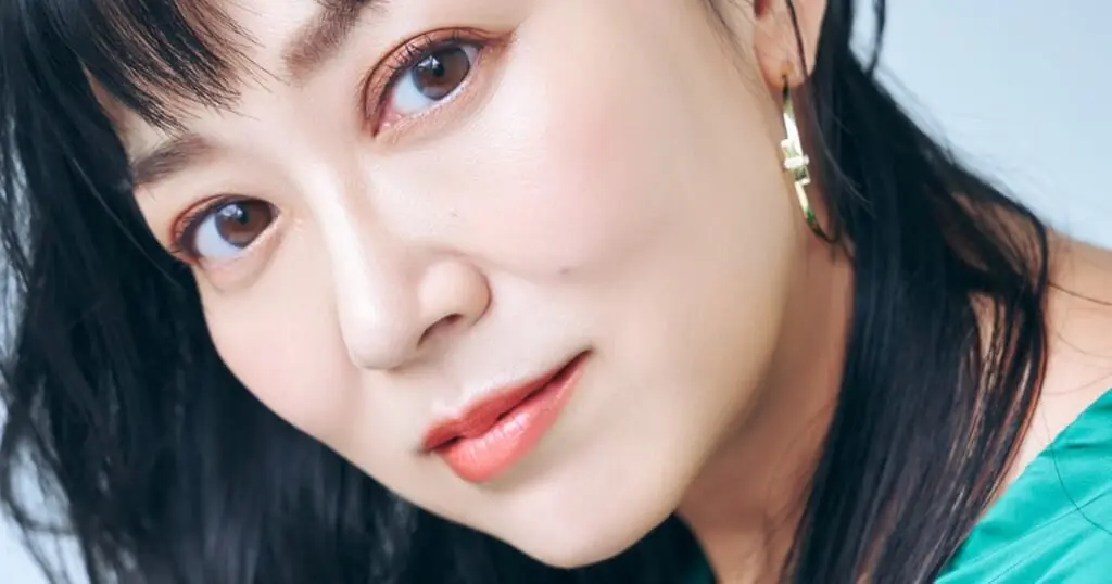 川上麻衣子が松村雄基と熟年再婚した真相 隠し子の正体に驚きを隠せない 魔性の女と言われた女優の二股交際の実態 親友女優からの遺書内容や血染めの脅迫状に言葉を失う- YouTube