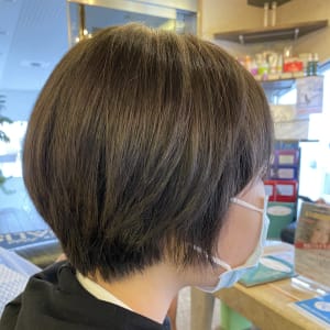 マッシュマッシュショートショートボブナチュラルボブ前髪カット女の子女の子髪型可愛いチョッキンズ